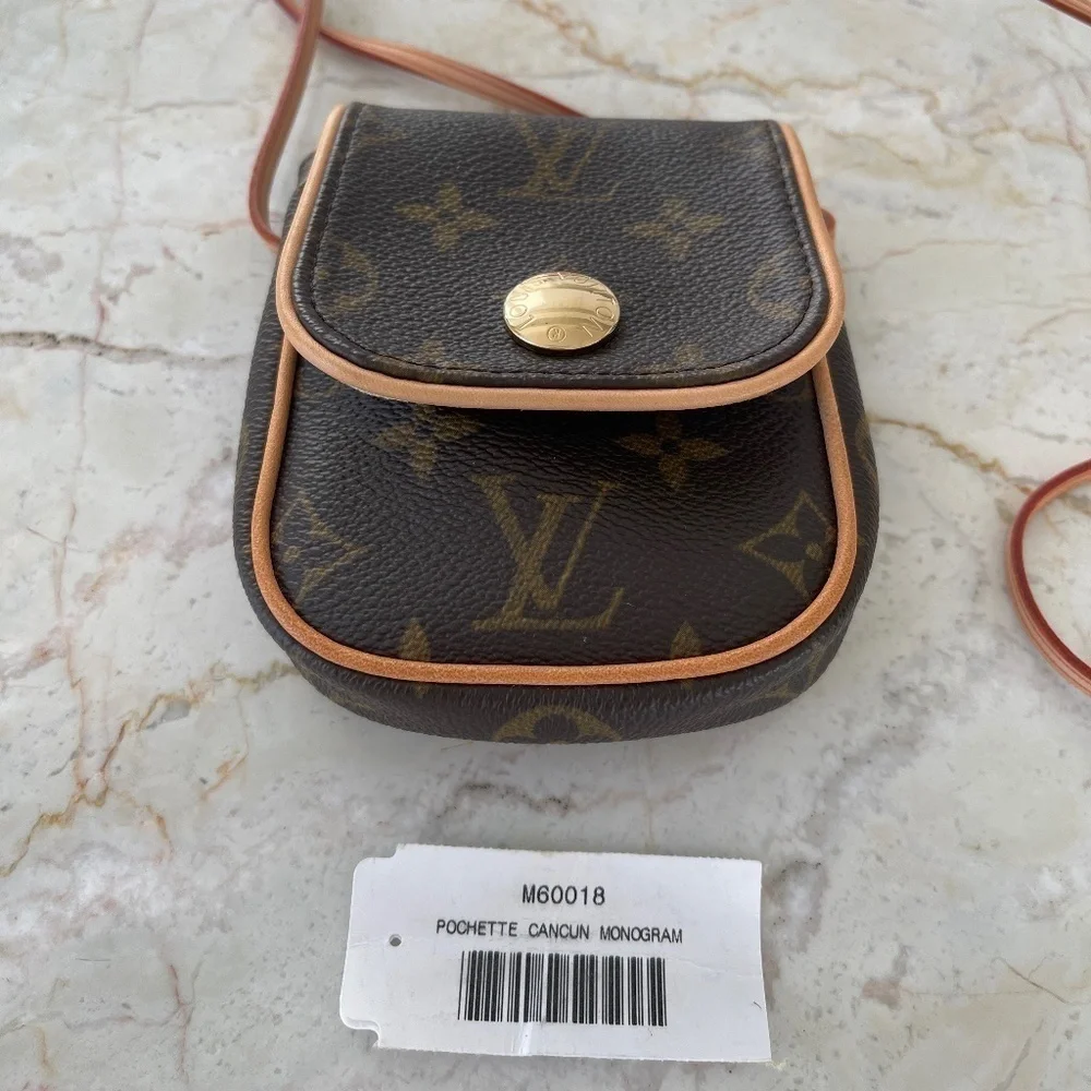 LOUIS VUITTON CANCUN POCHETTE NEW